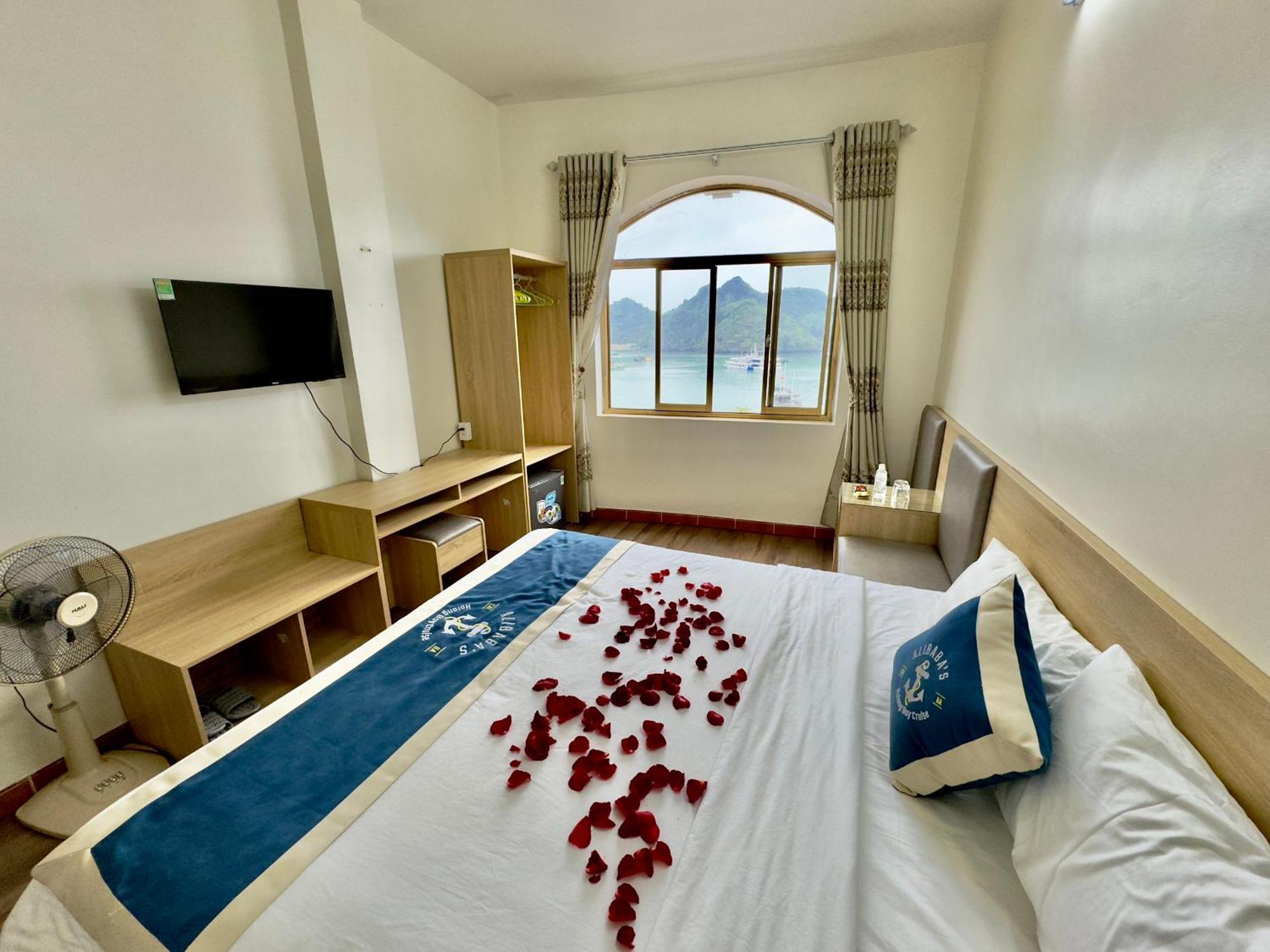 Cat Ba Plaza Hotel Dong Khe Sau Екстериор снимка